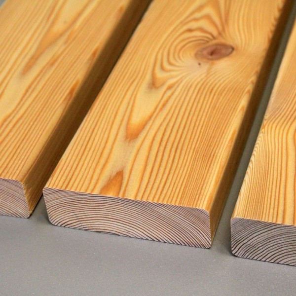 B-Sortierung / Glattkantbretter 28x90mm Sibirische Lärche